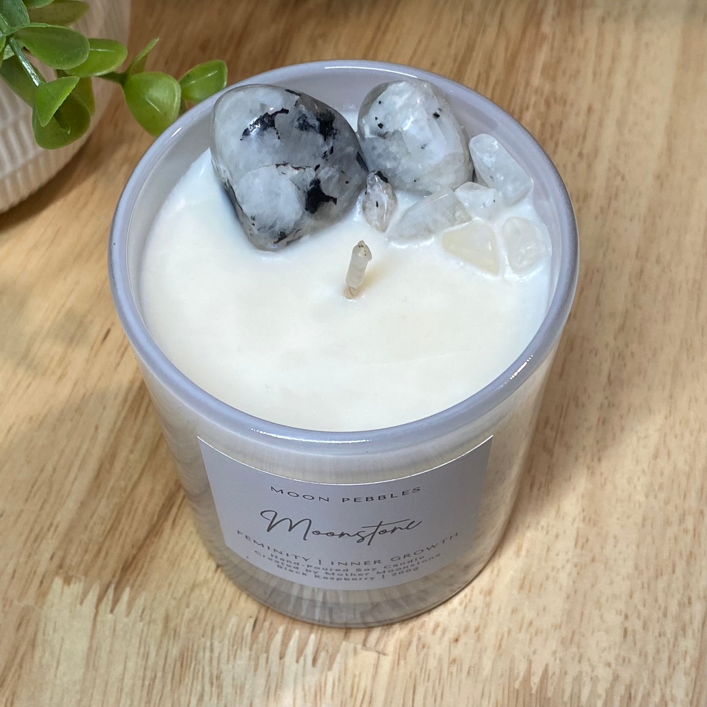 Moonstone Crystal Candle - Feminity & Inner Growth