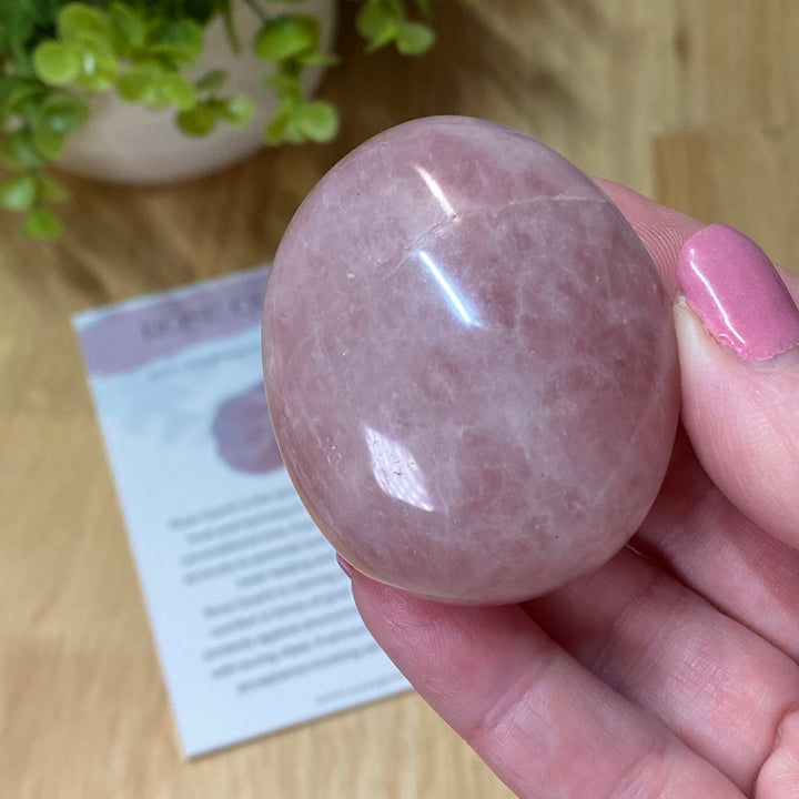 Healing Properties of Rose Quartz – Moon Pebbles