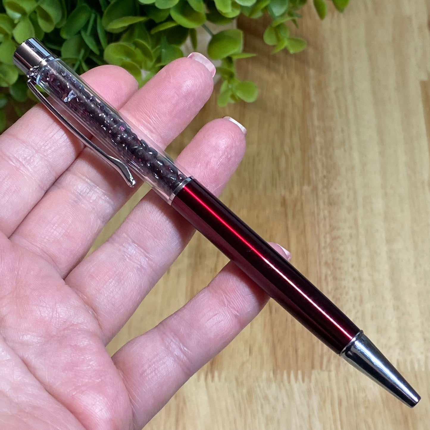 Crystal Chip Pen - Garnet for Romance, Self-confidence and Passion